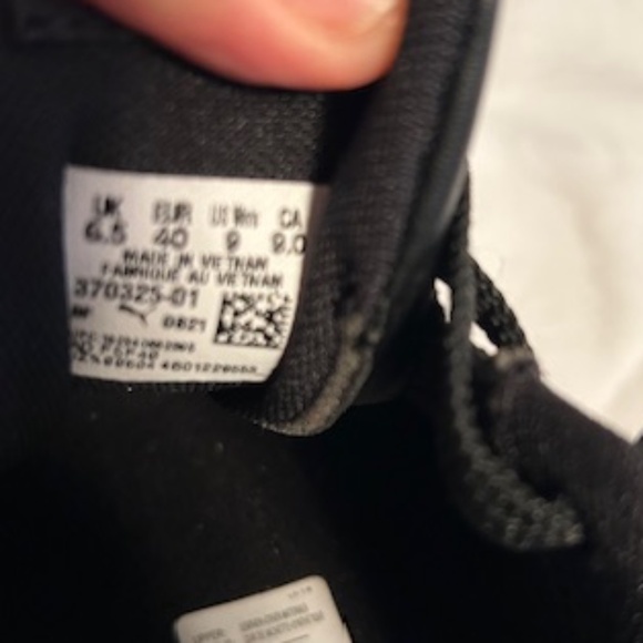 Puma black trainers sneakers athletic Soft Foam (size 9) - Picture 2 of 6